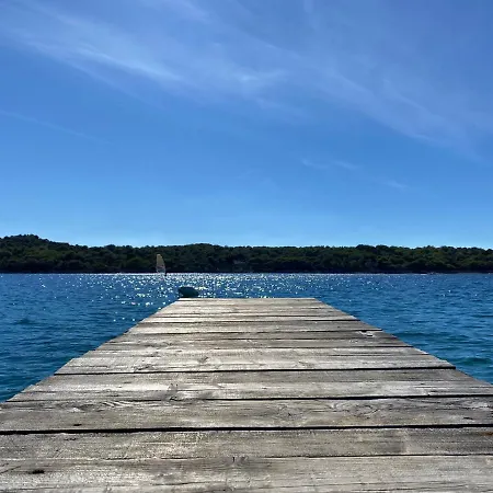 Del Mar Deluxe Apartment