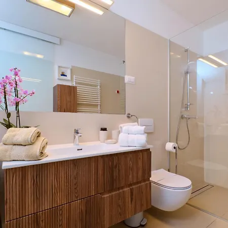 Del Mar Deluxe Apartment Mali Losinj